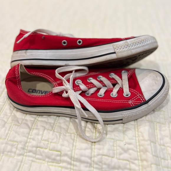 CLEARANCE
3 Pairs of Converse Size 8 Shoes | Red, Black and White - Picture 14 of 16